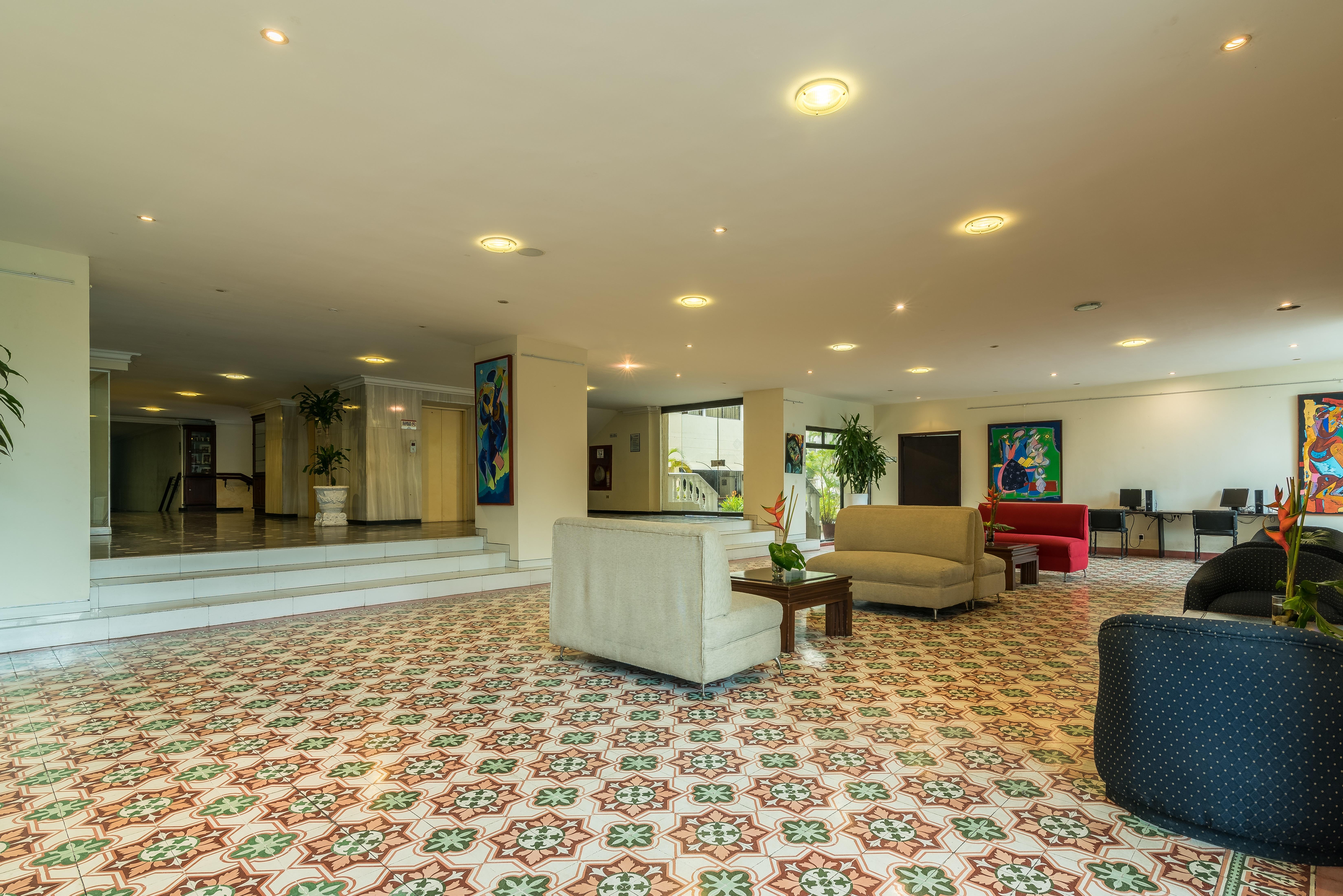Hotel Faranda Express Puerta Del Sol Barranquilla, A Member Of Radisson Individuals Барранкилья Экстерьер фото