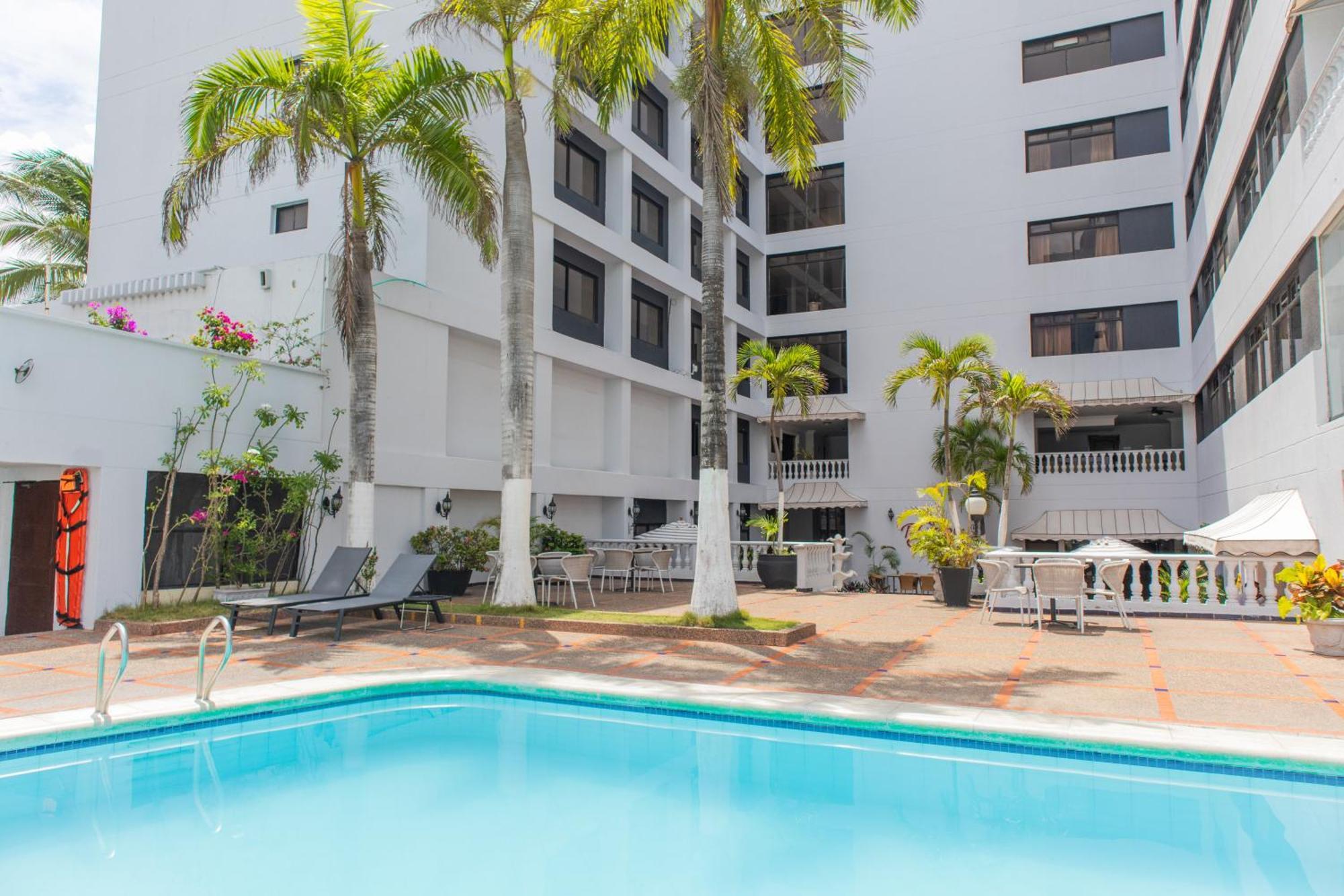 Hotel Faranda Express Puerta Del Sol Barranquilla, A Member Of Radisson Individuals Барранкилья Экстерьер фото