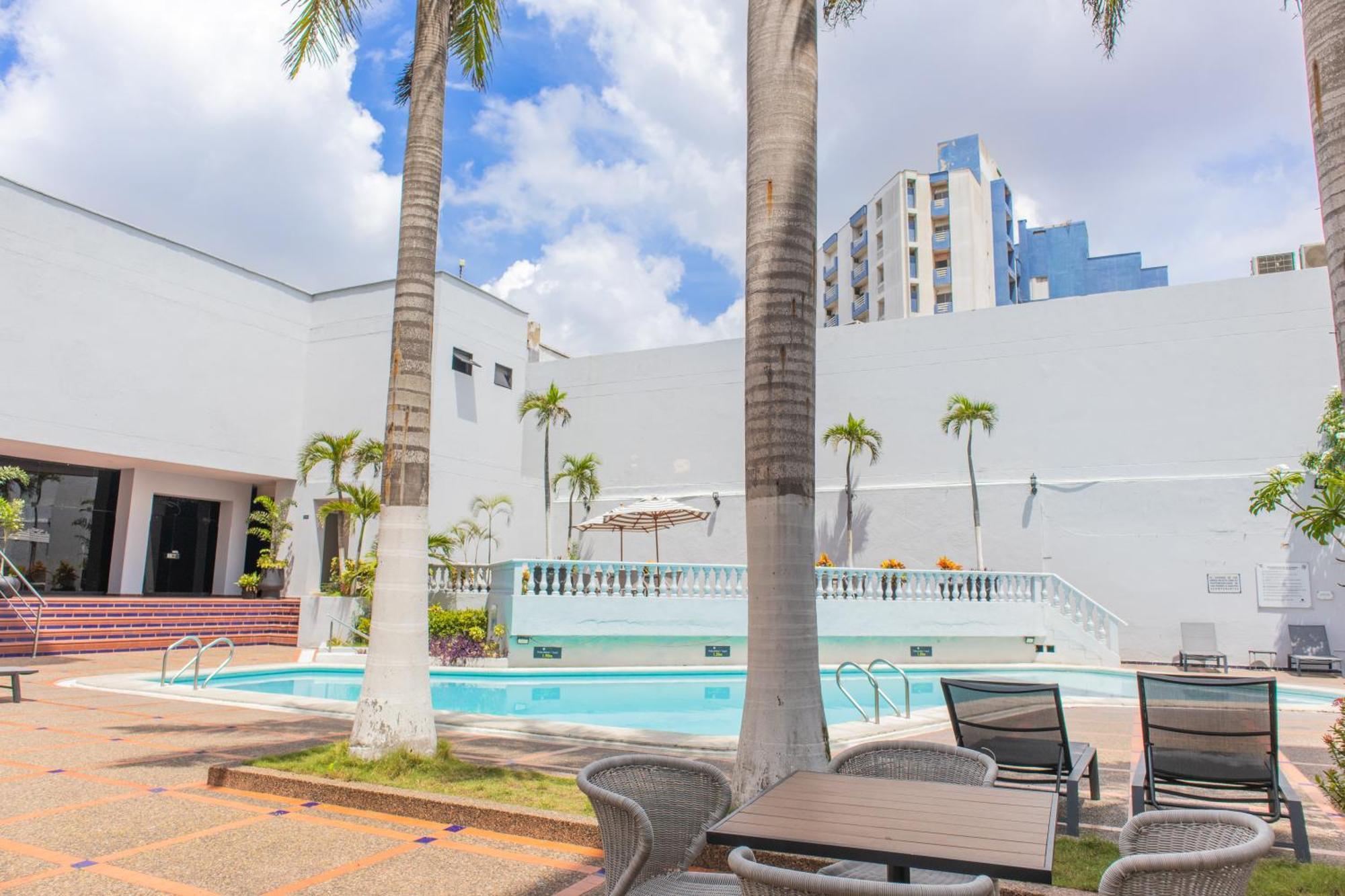 Hotel Faranda Express Puerta Del Sol Barranquilla, A Member Of Radisson Individuals Барранкилья Экстерьер фото